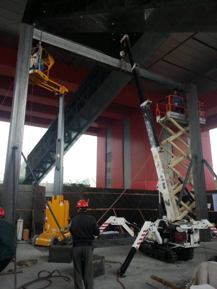 履帶式起重機圖片 履帶式起重機圖片